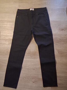 Everlane Men's Black Skinny Jeans